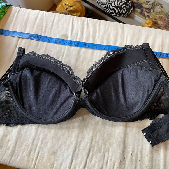 Chantelle Womens Black Lace Underwire Bra Size 32DDD - Picture 9 of 9